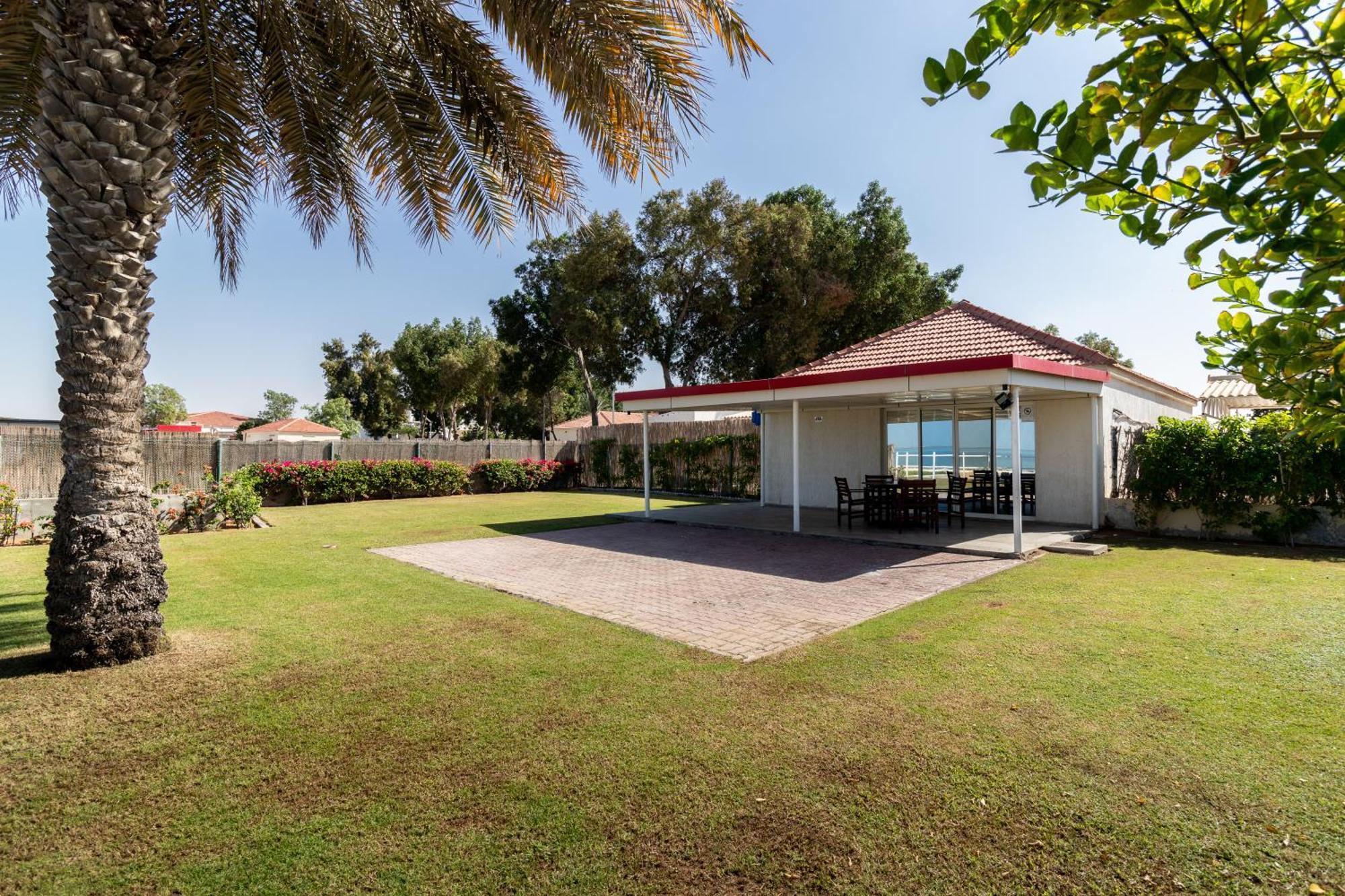 Barracuda Resort Umm al-Quwain Exterior photo