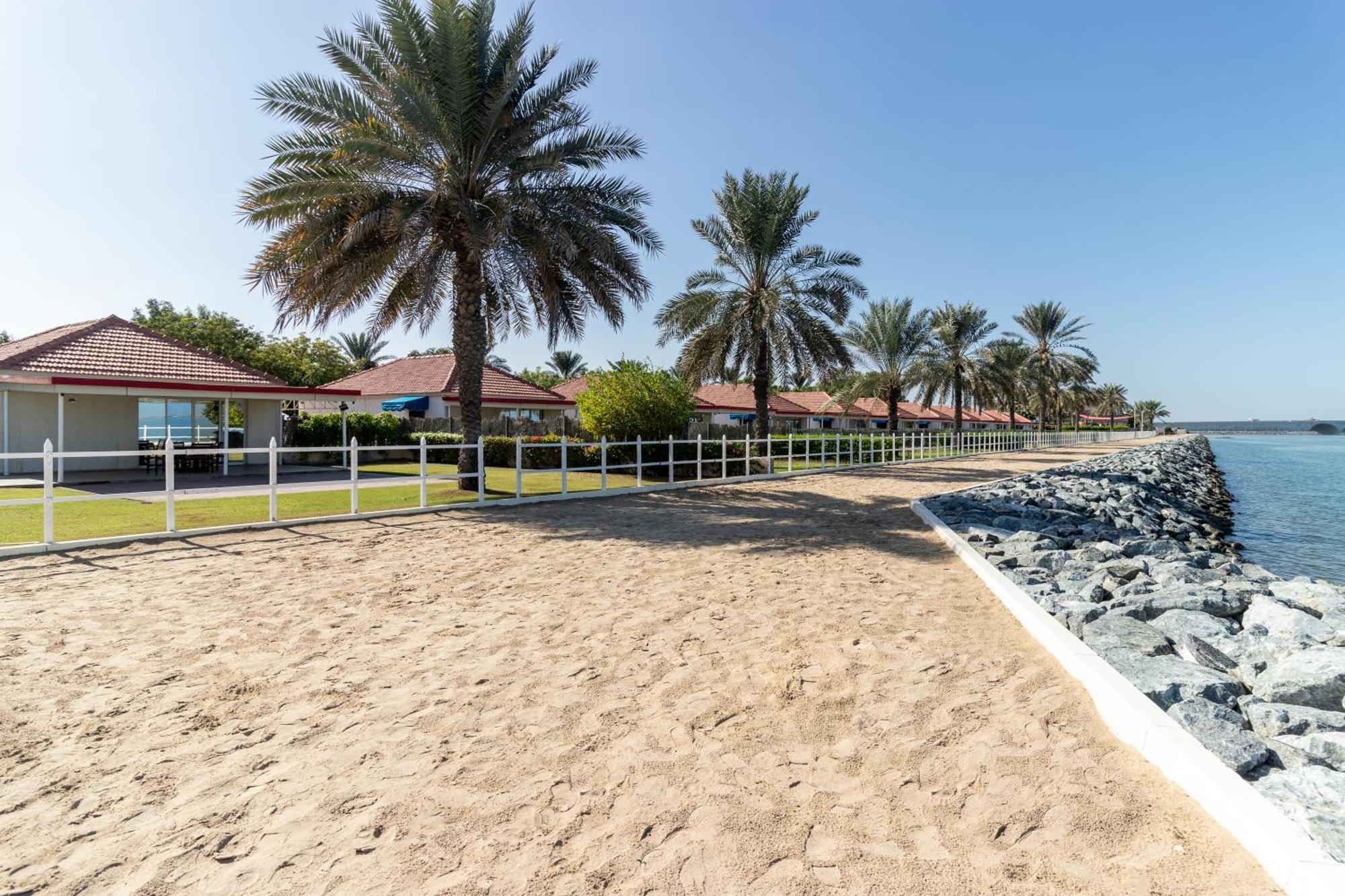 Barracuda Resort Umm al-Quwain Exterior photo